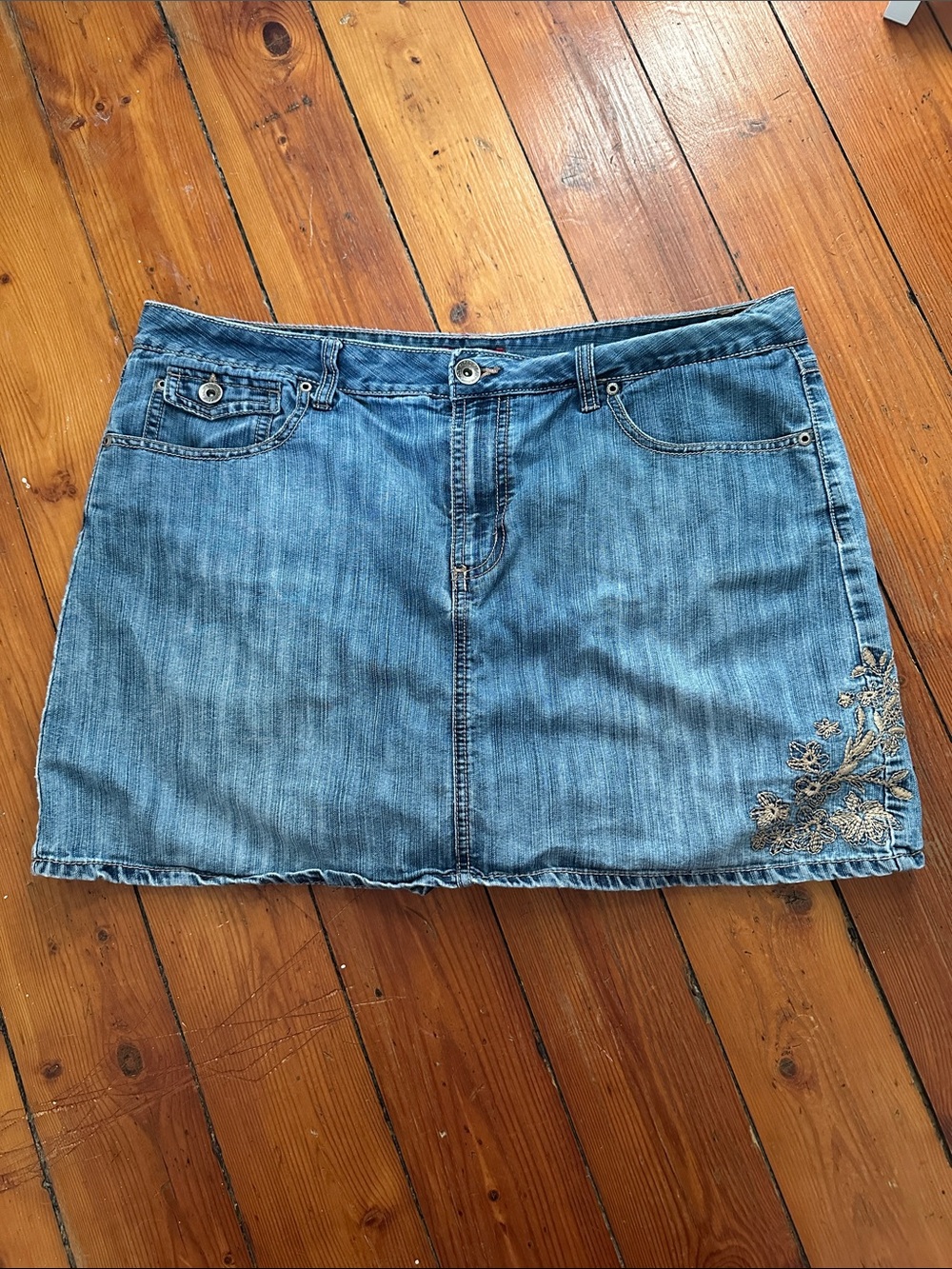 FADED GLORY Y2K Medium Wash Floral Embroidered Western Denim Mini Skort Sz 16